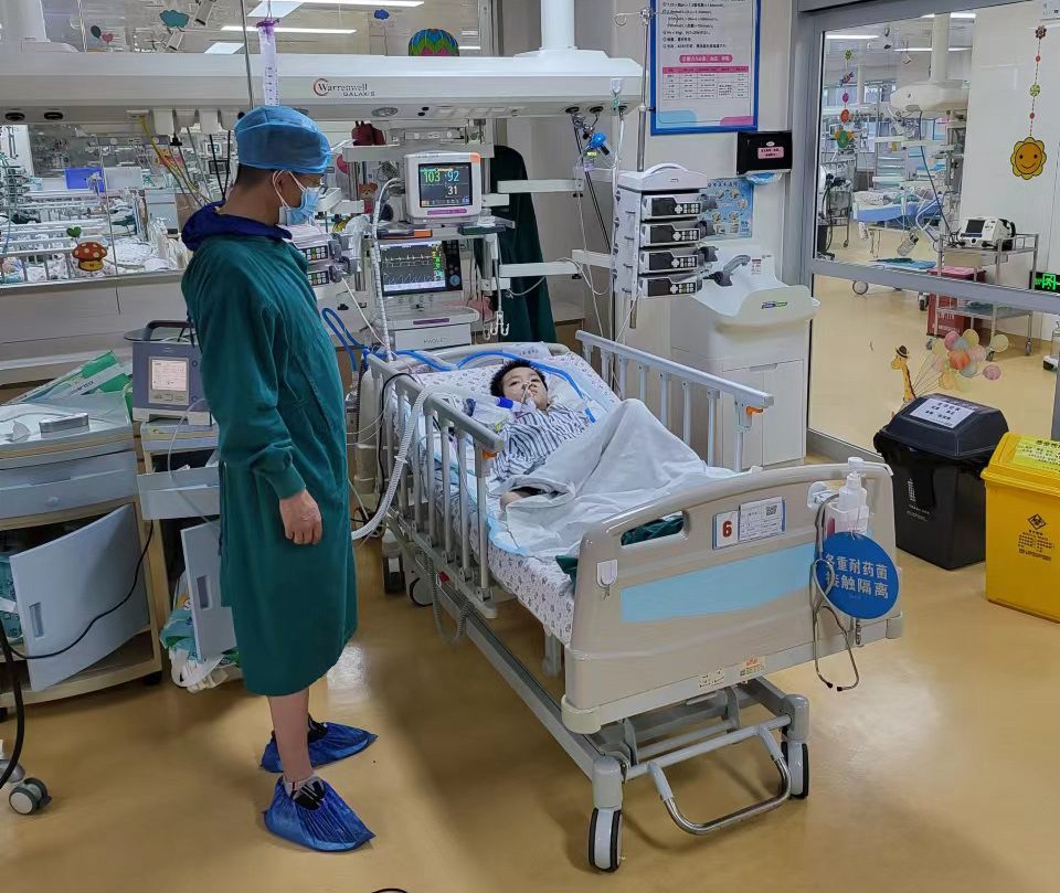 阳春市跨省救护车出租公司