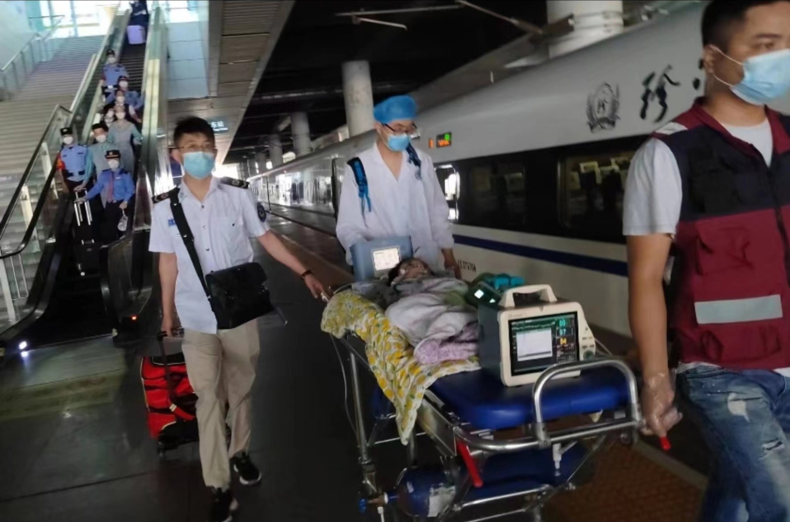 阳春市高铁转运公司