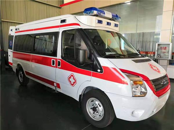 阳春市福特V362救护车